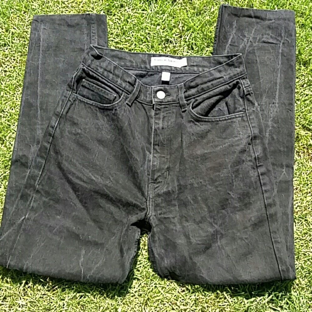 American Apparel high-waist mom Jean 26